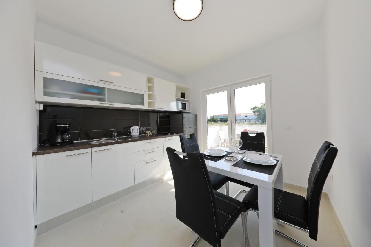 Apartments Noa Nin Zdrijac ภายนอก รูปภาพ