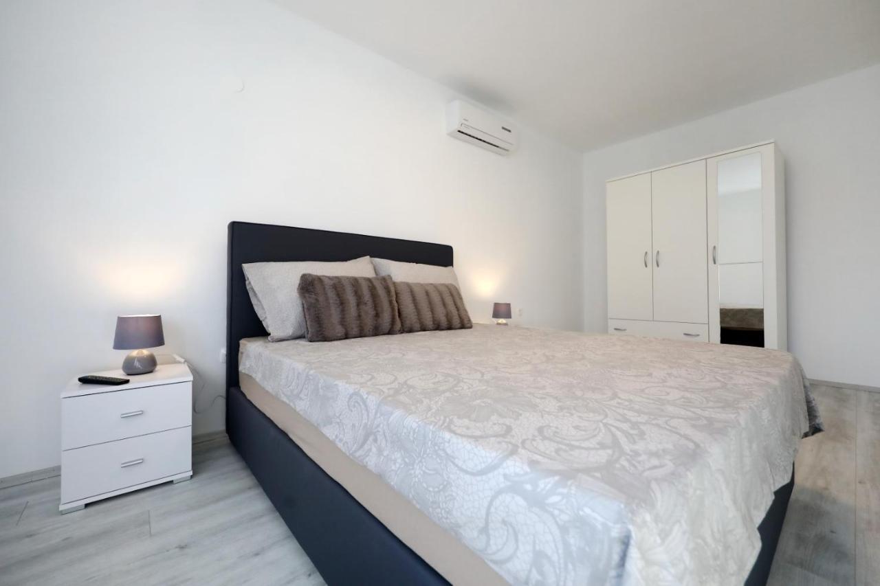 Apartments Noa Nin Zdrijac ภายนอก รูปภาพ