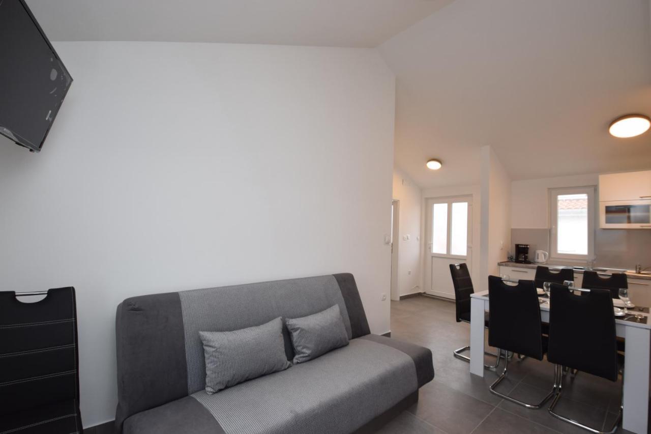 Apartments Noa Nin Zdrijac ภายนอก รูปภาพ