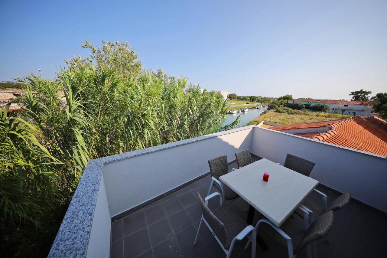 Apartments Noa Nin Zdrijac ภายนอก รูปภาพ